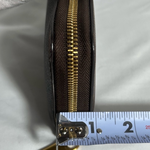 Louis Vuitton Zippy Wallet full size with authentication - Picture 15 of 16